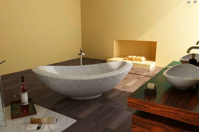 Cette photo montre une très grande salle de bain principale tendance en bois foncé avec une vasque, un placard en trompe-l'oeil, un plan de toilette en bois, une baignoire indépendante, une douche ouverte, WC à poser, un carrelage blanc, un carrelage de pierre, un mur jaune et un sol en bois brun.