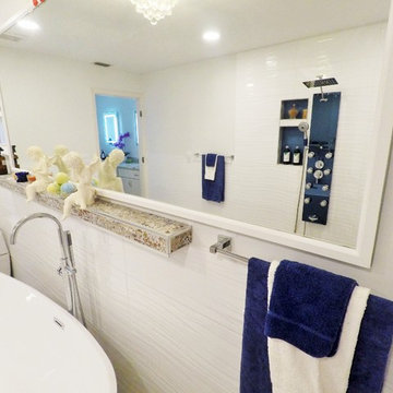 BARRIER-FREE MASTER BATHROOM