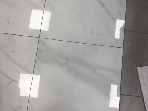 Is a polished/shiny tile too slippery? | Houzz Forum