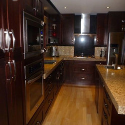 2600 block Poplynn Drive, North Vancouver - Kitchen Cabinetry