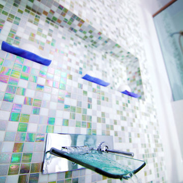 Polar Ice Bathroom