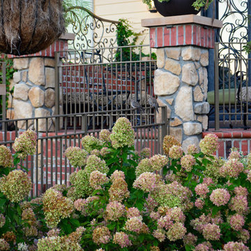 Corner lot Courtyard