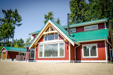Arts and crafts home design photo in Vancouver