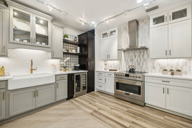 Example of a kitchen design in Jacksonville