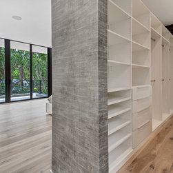 PINECREST HOUSE - Products