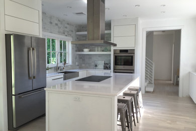 Inspiration for a modern kitchen remodel in Providence
