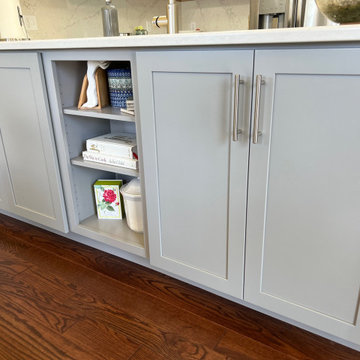 Kraftmaid Lyndale Maple Pebble Grey
