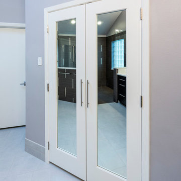 Contemporary Master Bath