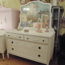 Antique/shabby chic pieces