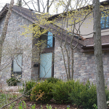 Exterior Stone Veneer using Cobble and Ledge Stones