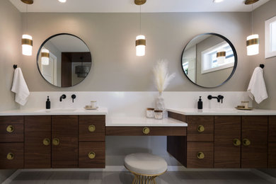 Inspiration for a large 1950s bathroom remodel in Seattle