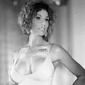 Kaye Taylor's photo