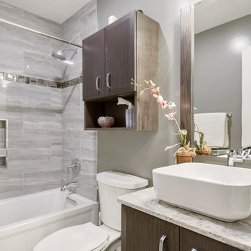 Modern Bathroom in Massillon