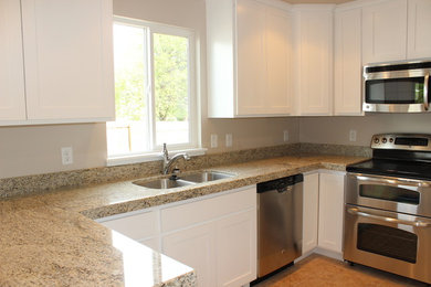 Kitchen - kitchen idea in Salt Lake City