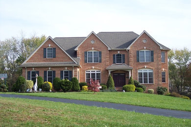 Example of a classic exterior home design in Philadelphia