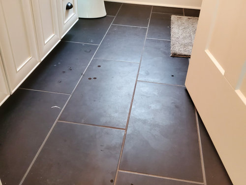 Dark Tile Floors Always Look Dirty Help, How Do You Clean A Ceramic Tile Floor With Vinegar