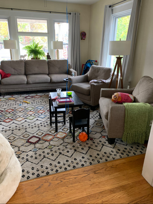 Rug and curtain color