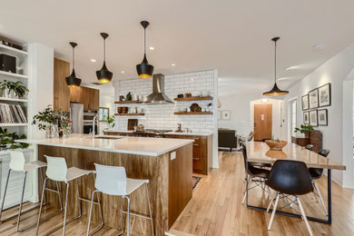 Inspiration for a modern kitchen remodel in Denver