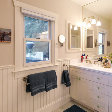 New Window in Charming Bathroom - Renewal by Andersen San Francisco Bay Area