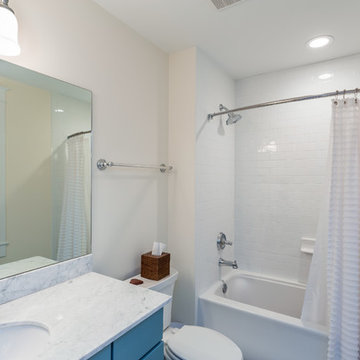 Renovated Art Deco Era 4-Square
