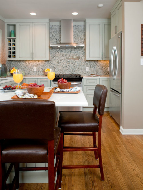 Small Cottage Kitchen | Houzz