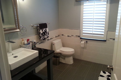 Bathroom photo in St Louis