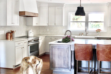 Kitchen - traditional kitchen idea in Other