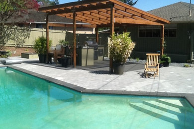 Minimalist patio photo in Seattle