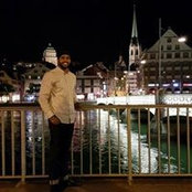 D.j. Singhs foto