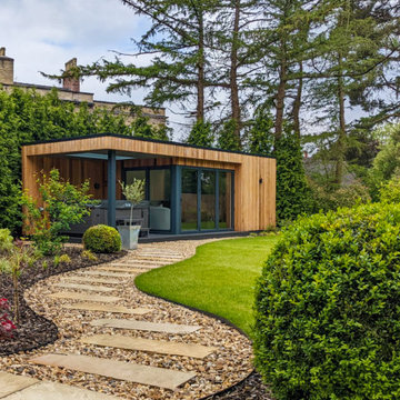 Garden room suite with hot tub - Cheshire