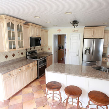 Bright, Airy & Beautiful: A Maple Kitchen Transformation