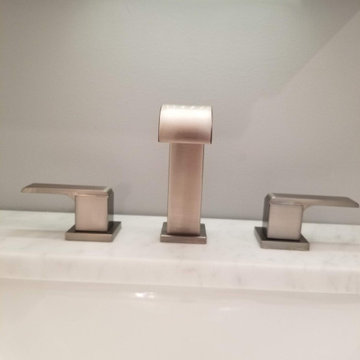 Charlotte Contemporary Master Bathroom