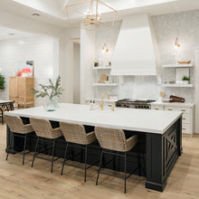 Kitchen Island - Avery Knoll