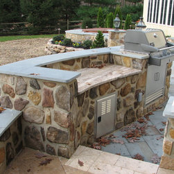 QuarryCut Stone - 40%Brown 40%Dark 20%Plum - Irregular 2 - Siding And Stone Veneer