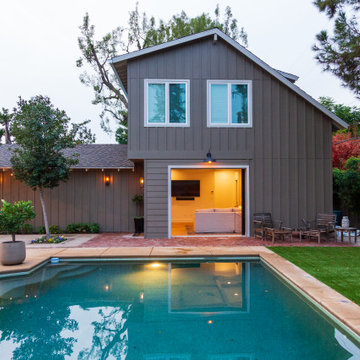 Outside Modern Living