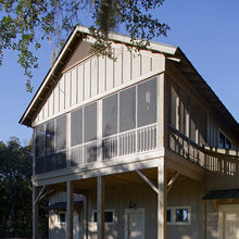 Storage w/Living Quarters