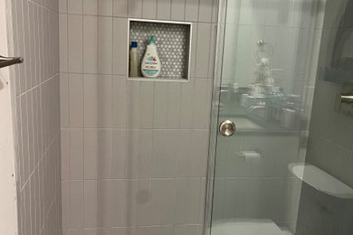 Bathroom - traditional bathroom idea