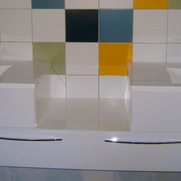 Une double vasque colorée