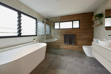 Transitional bathroom in Sydney.