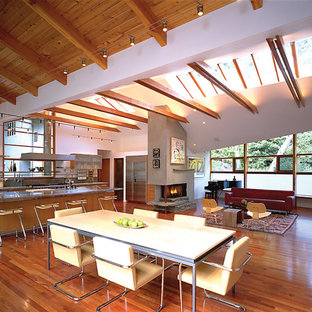 Bild på ett funkis allrum med öppen planlösning