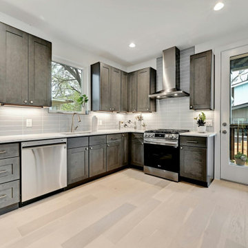 4607 Santa Anna - Aspen White Oak