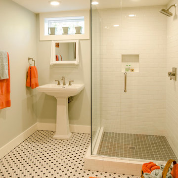 Hoyt - Basement bathroom