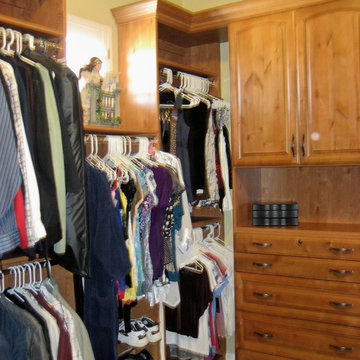 Real Wood and melamine Walk in closets