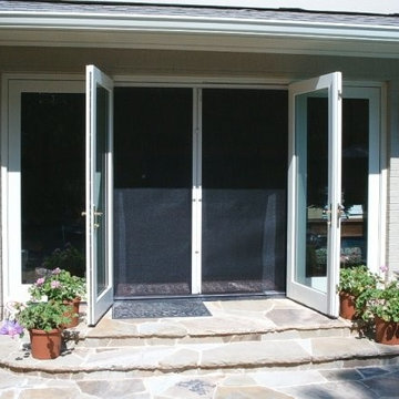 Phantom Retractable Door Screens