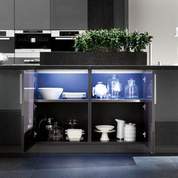 Luxury Dark Black Modern Kitchen By Darash Collection