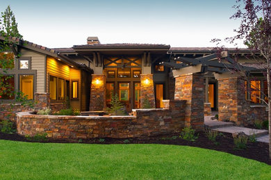 Exterior home idea in Other