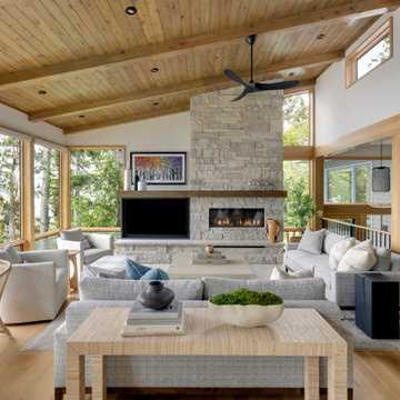 030 - Lake Home