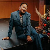 Regie Cabico's photo
