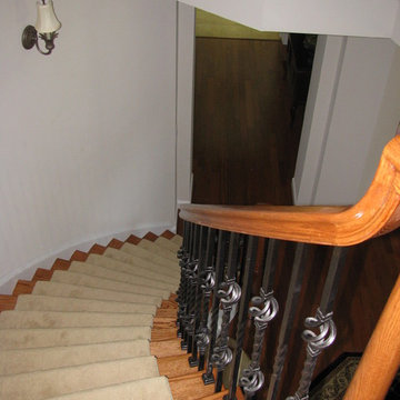 Staircase Circular With Iron Balusters