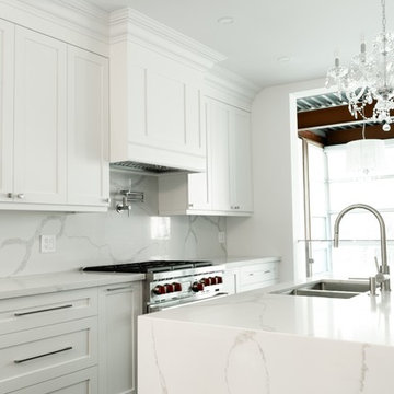 Custom kitchen - East Toronto